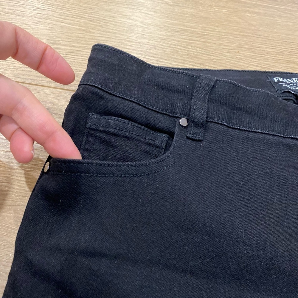 Frank Lyman Montreal black  jeans w beading & embroidery at hem and with fringe - Picture 7 of 15